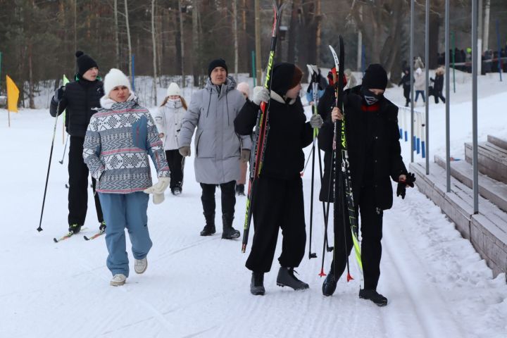 В Пестрецах прошла массовая лыжная гонка