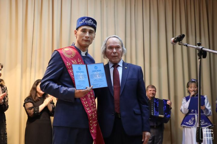 Питрәчлегә “Шәфкатьлелек” алтын медале тапшырылды