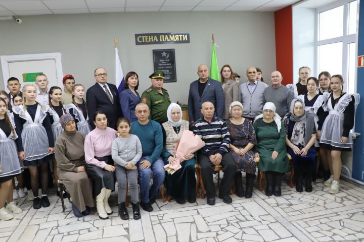 Питрәч районы мәктәпләрендә истәлек такталарын ачу тантанасы узды