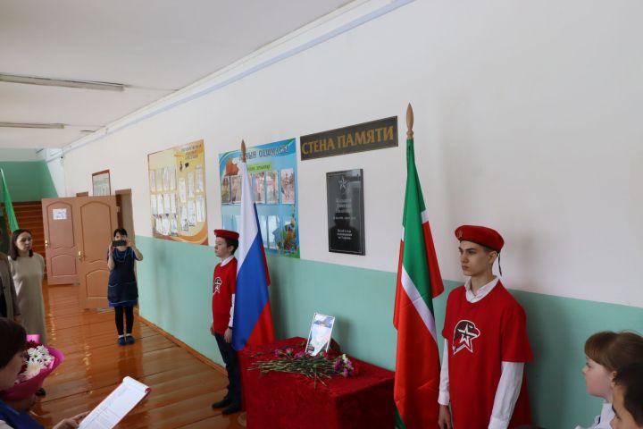 Питрәч районы мәктәпләрендә истәлек такталарын ачу тантанасы узды