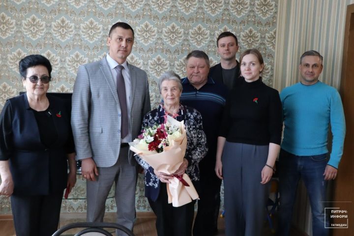 Питрәч районында фашист концлагерьларының элеккеге тоткыннары янында булдылар
