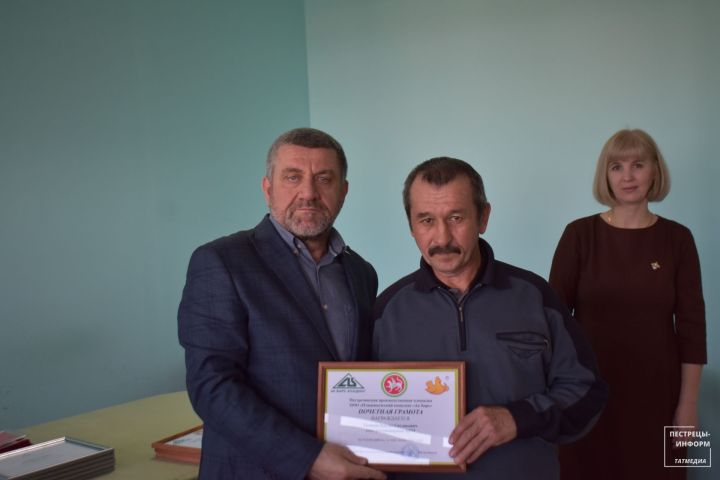 Наградили пестречинских сельхозработников