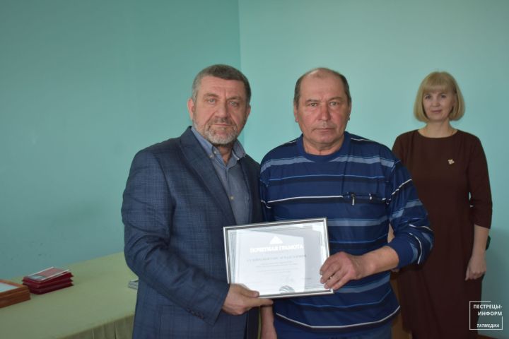 Наградили пестречинских сельхозработников