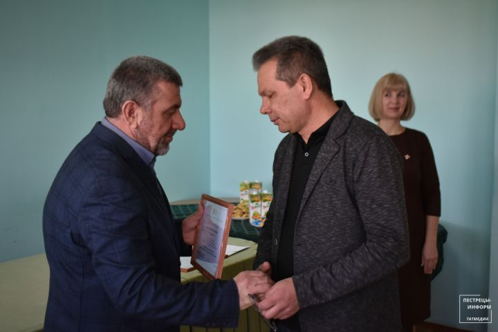 Наградили пестречинских сельхозработников