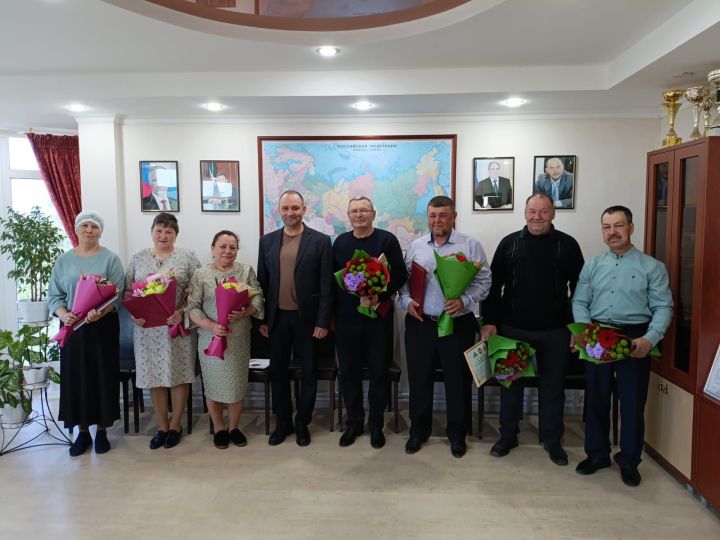 В предприятии «Ак Барс-Пестрецы» чествовали юбиляров