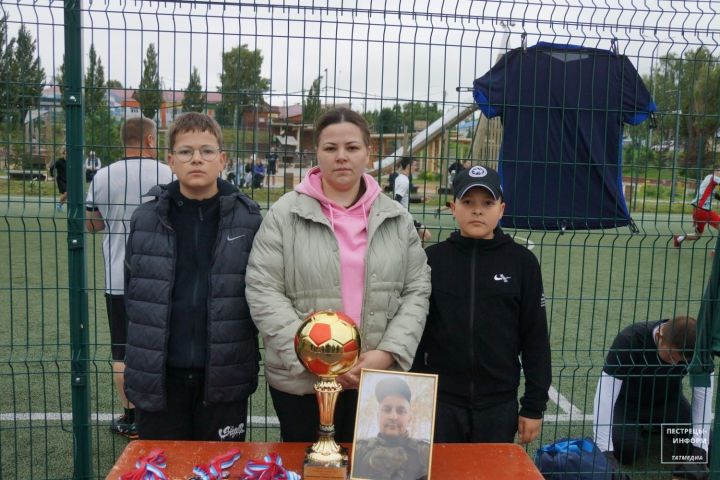 В Пестрецах состоялся мини-футбол в честь героя-земляка