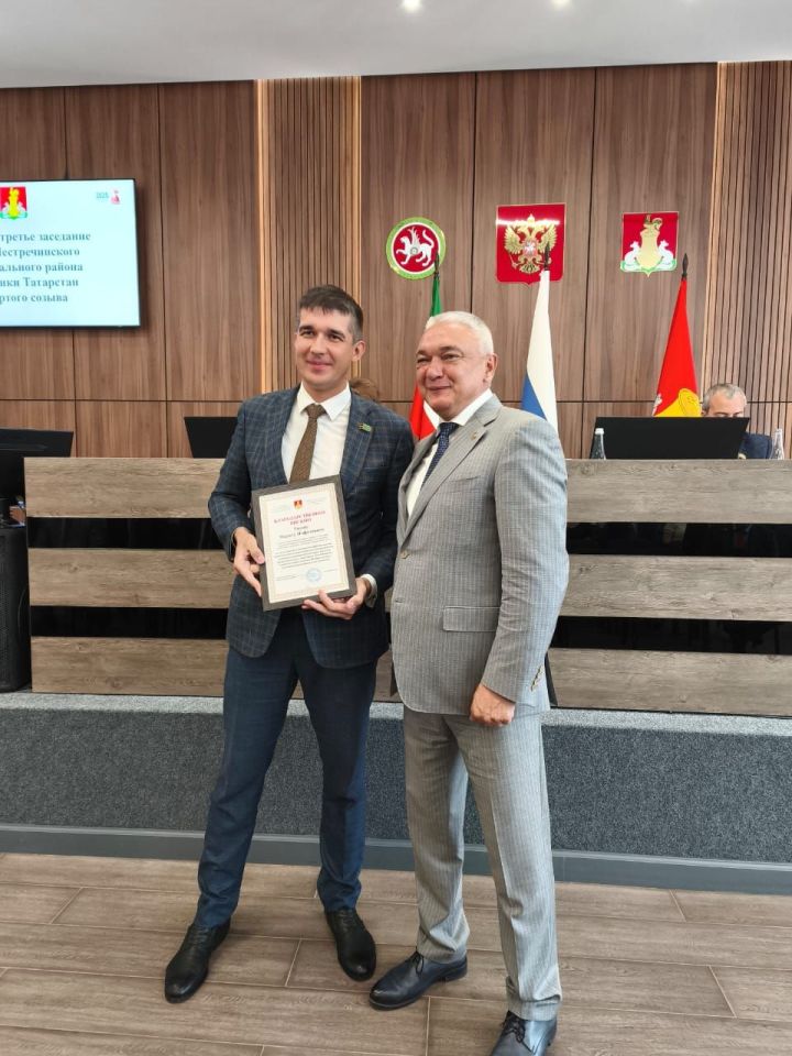 Питрәчтә районның алдынгы вәкилләрен бүләкләделәр