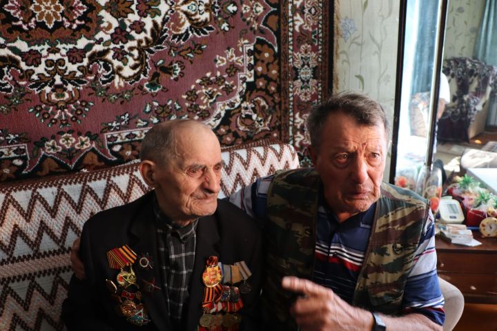 Ветеран Великой Отечественной войны Алексей Макаров отметил 99-летие