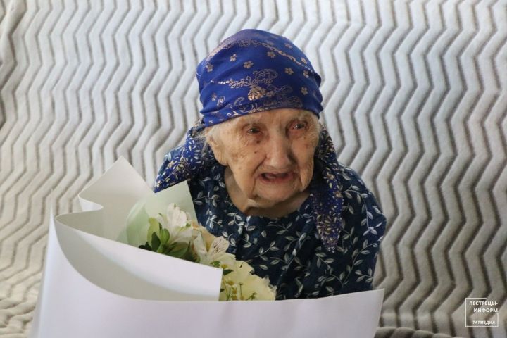 Анастасии Антоновой из деревни Альвидино исполнилось 106 лет