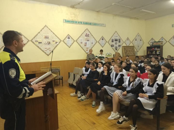 Пестречинских первоклассников посвятили в пешеходы