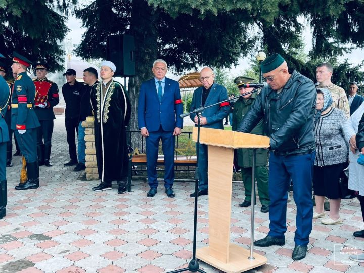 Питрәчтә офицер Руслан Шиһабетдинов белән хушлаштылар