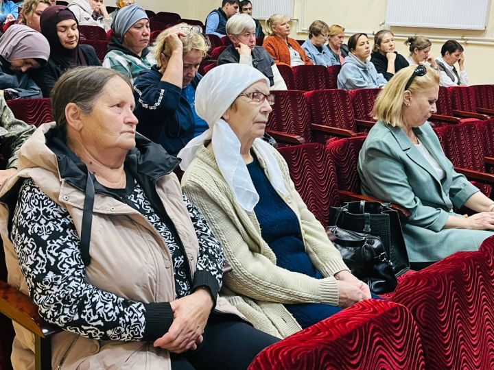 Колай авылында халык җыены узды