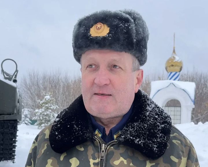 Ветеран из Пестрецов поздравил земляков с 23 февраля и напомнил о женщинах-волонтерах