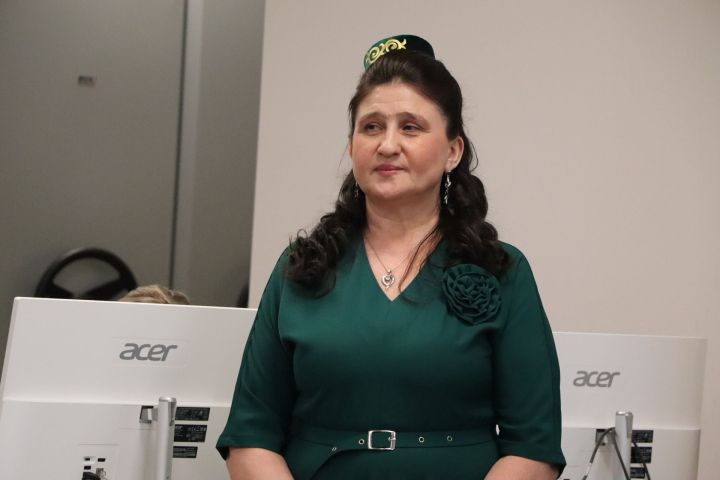 Питрәчтә шагыйрь Газинур Әхмәтҗанов белән очрашу булды