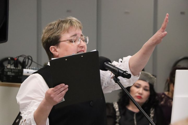 Питрәчтә шагыйрь Газинур Әхмәтҗанов белән очрашу булды