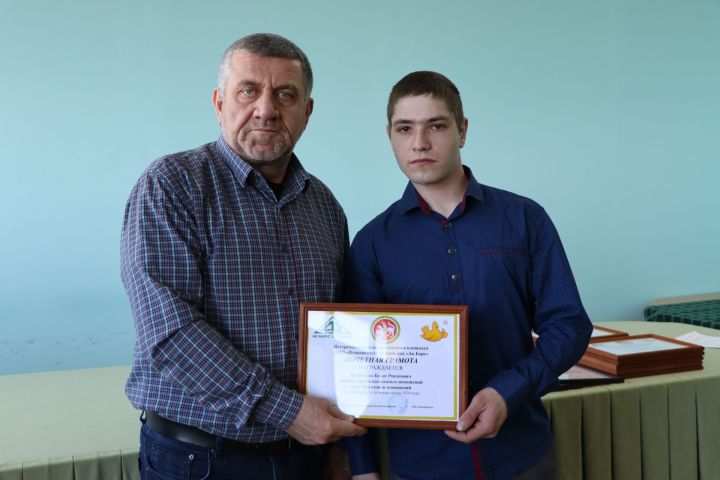 В Пестречинском районе наградили сотрудников Птицеводческого комплекса