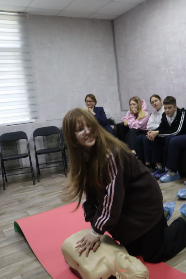 В пестречинском центре «Форпост» провели мастер-класс по первой помощи для школьников