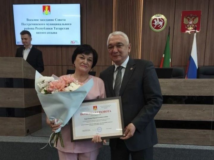 Питрәчлеләрне фидакарь хезмәтләре өчен бүләкләделәр