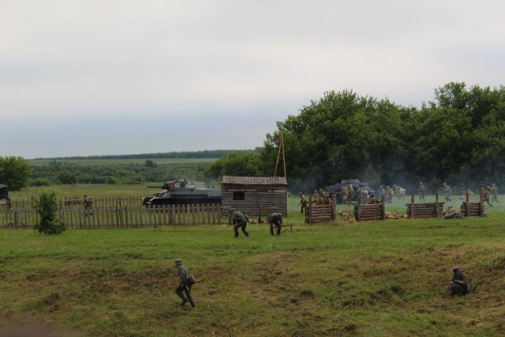 Репортаж с реконструкции «Вторжение» на фестивале «Элбэдэн»