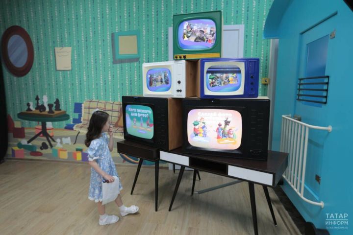 Минпросвещения назвало безопасную норму просмотра телевизора для детей
