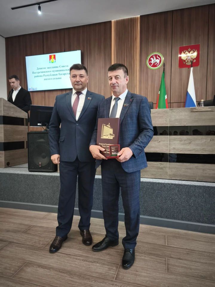 Пестречинцам вручили заслуженные награды
