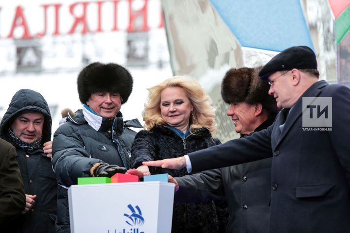 Минниханов и Бартли запустили в Казани кнопку обратного отсчета времени до WorldSkills-2019